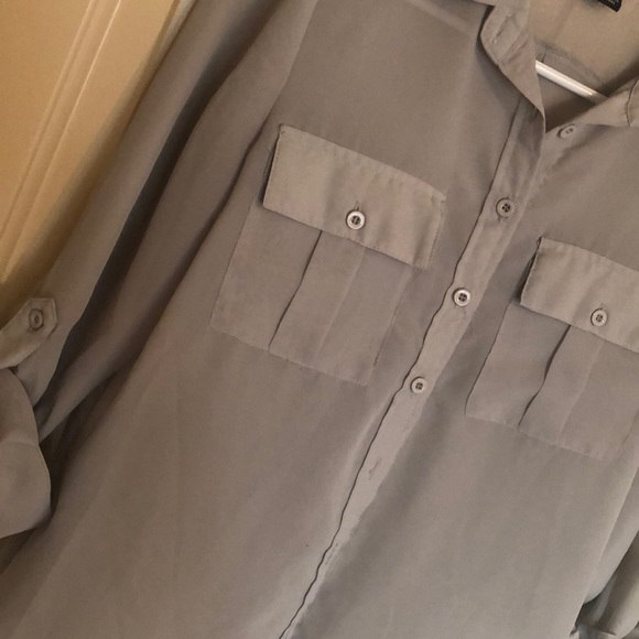 Button down shirt - Picture 2 of 4